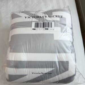 Victoria's Secret Gray and White Throw Blanket